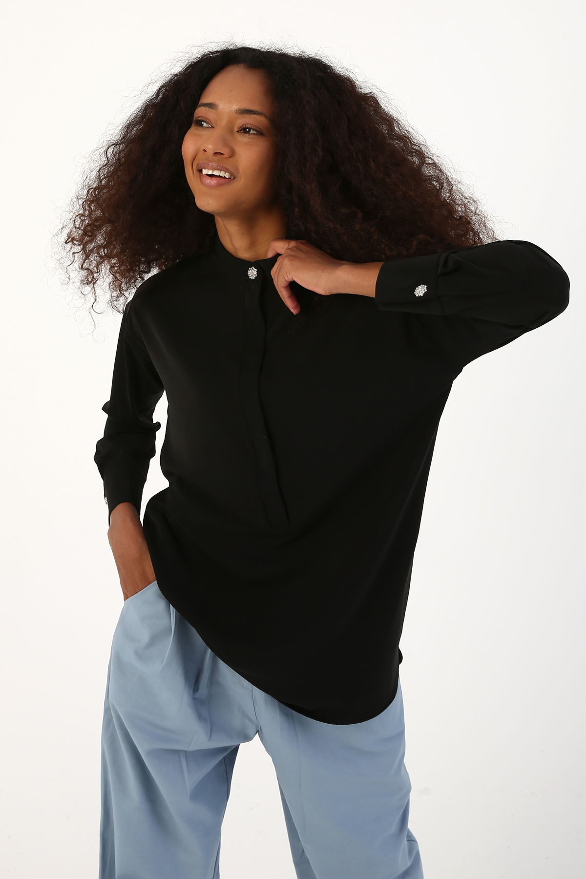 Women's Crew Neck Black Relax Fit Tunic