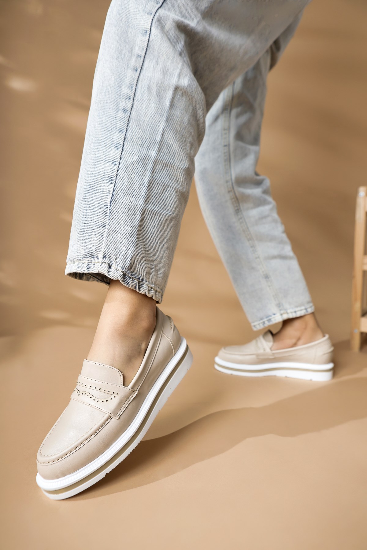 Women's Beige Oxford Loafer Shoes